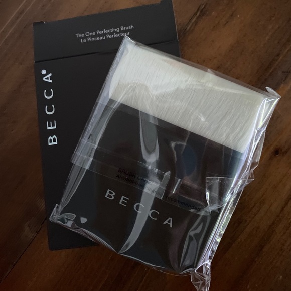 🆕 One Perfecting Brush Becca - Picture 2 of 6